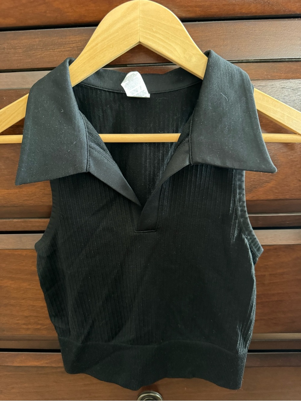 Diane Von Furstenberg Black Ribbed Sleeveless Collared Tank